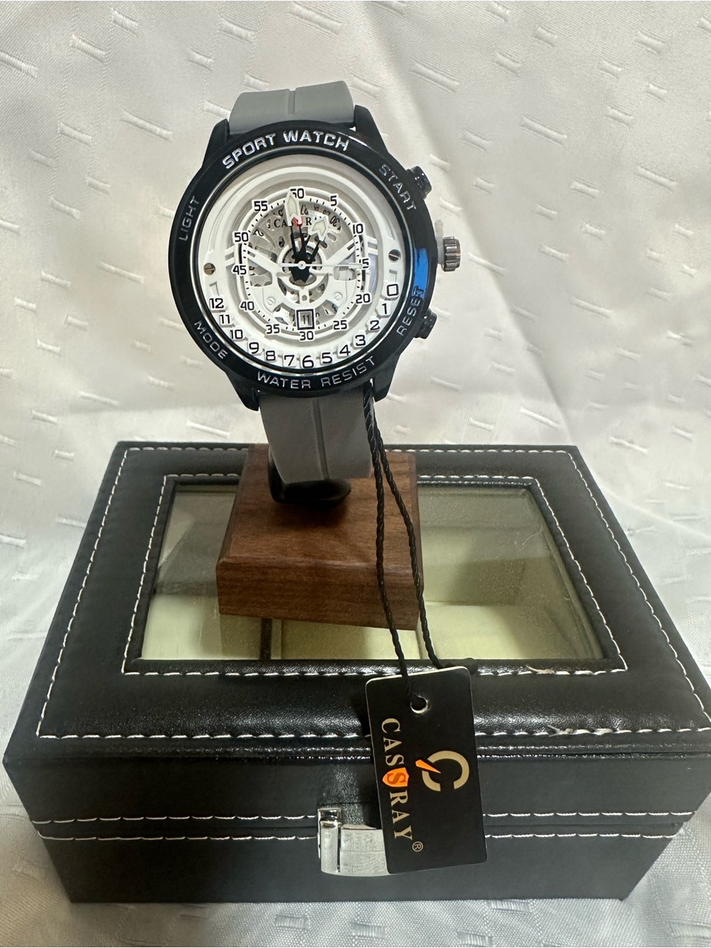 Three Cass Ray Men’s Sports Watch with the display case included - Picture 12 of 13